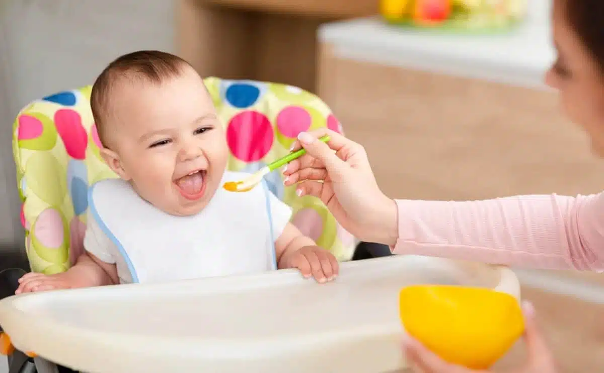 alimentation de bébé